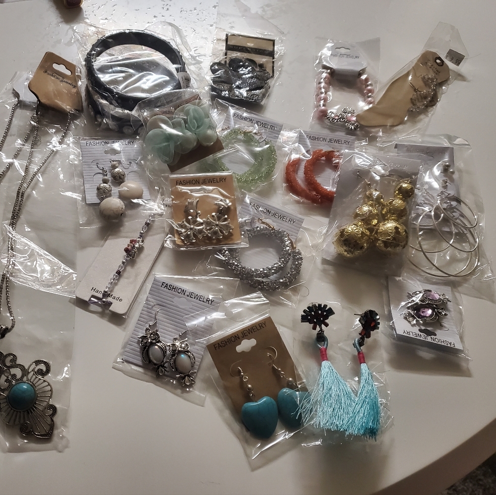 Assorted Jewelry